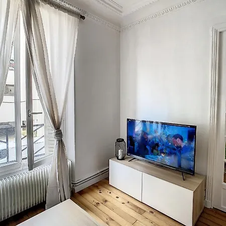 Grand Appart Confort Gare Metro Wifi 6 Pers Apartment *